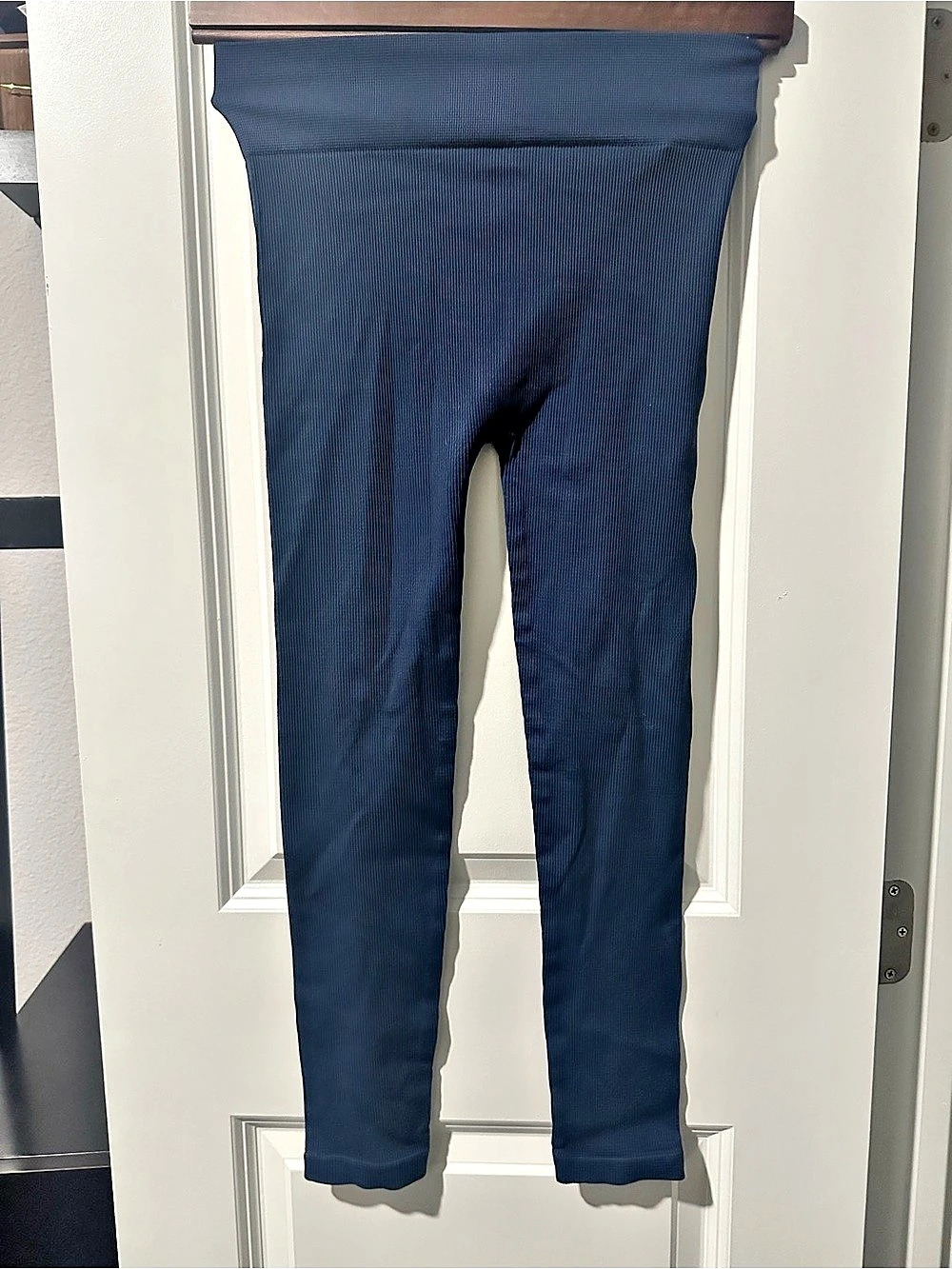 Avocado Ribbed Leggings in Blue Size S/M